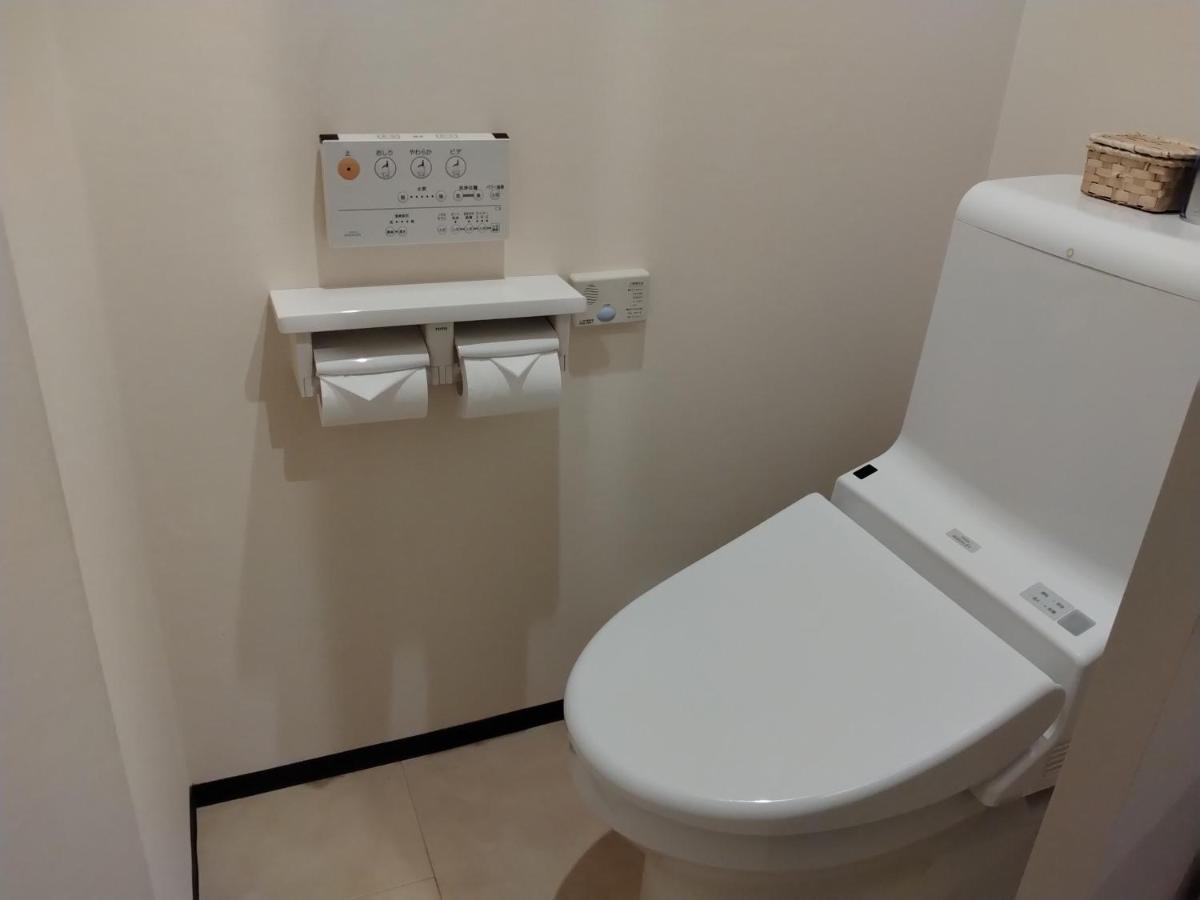 ホテル ベニ ウエスト 大人専用 Osaka Ngoại thất bức ảnh